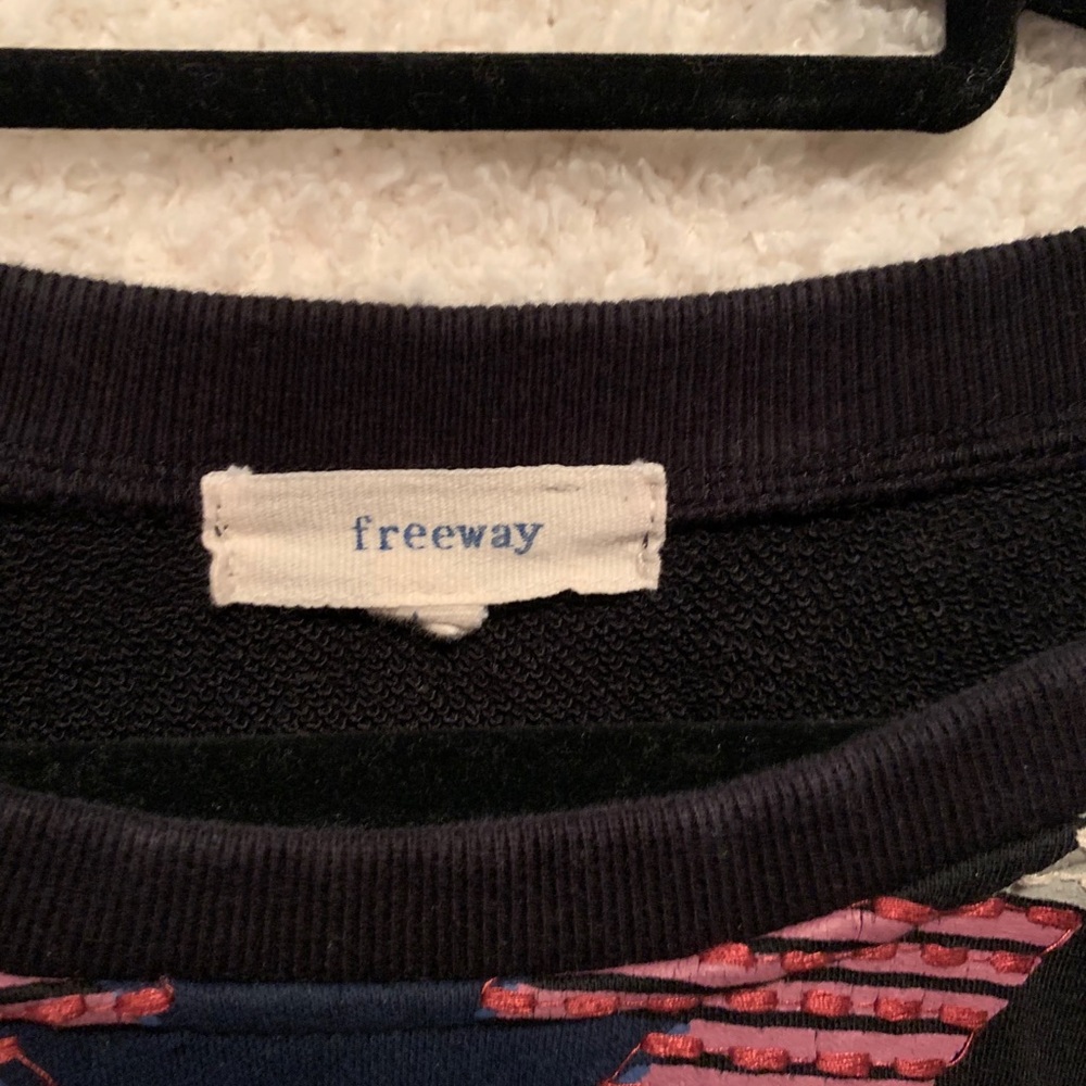 Freeway Long Sleeve Sweatshirt - Picture 3 of 3